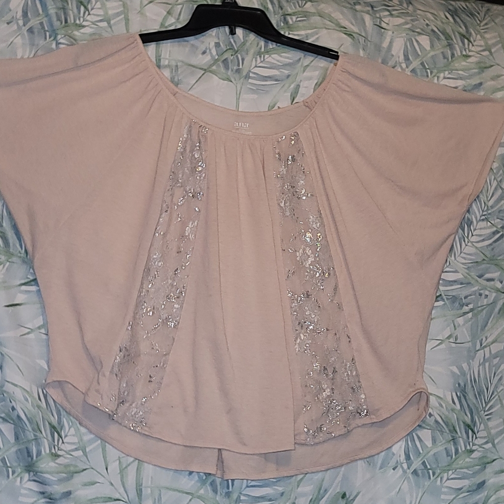 Women's Top